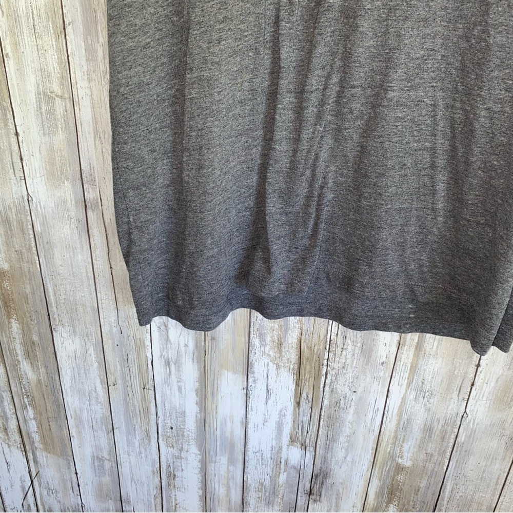 J.Crew Gray V Neck T Shirt XL Cotton Blend Casual Basic Tee - Picture 3 of 4